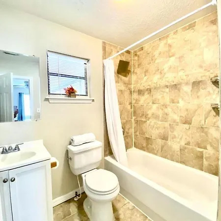 Two Fully Equipped Apartments And A Studio 5 Miles From The Beach St. Petersburg Exterior photo