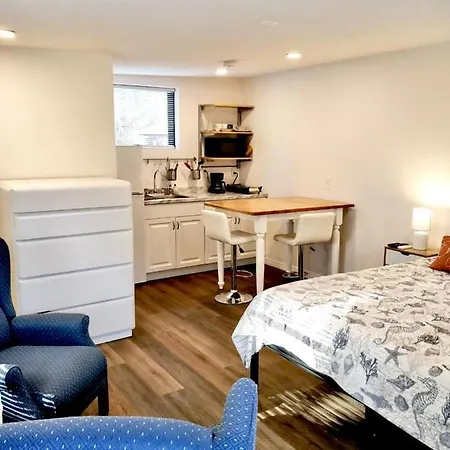 Two Fully Equipped Apartments And A Studio 5 Miles From The Beach St. Petersburg Exterior photo