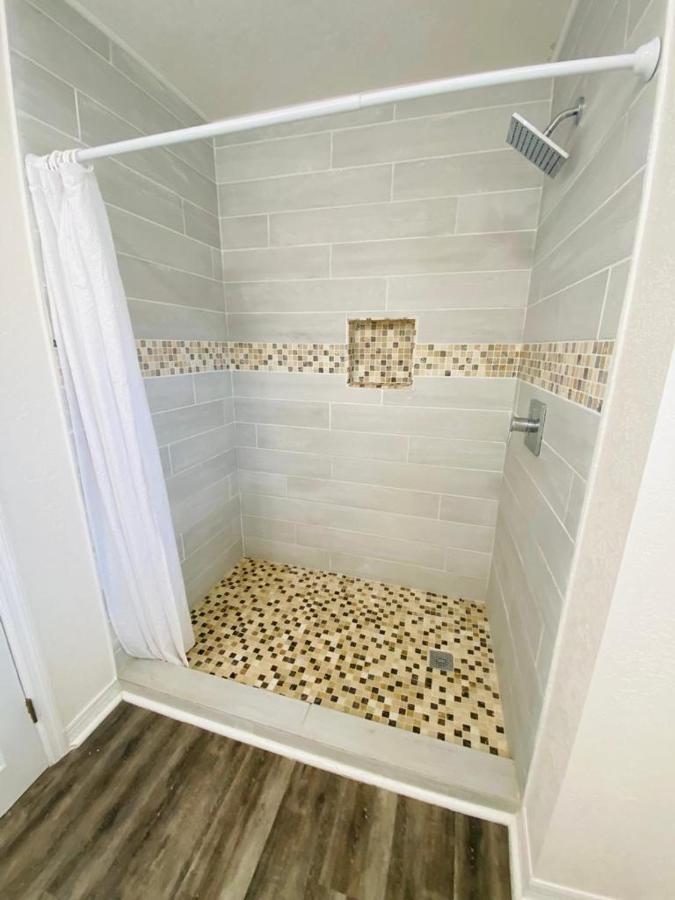 Two Fully Equipped And A 5 Miles From The St. Petersburg