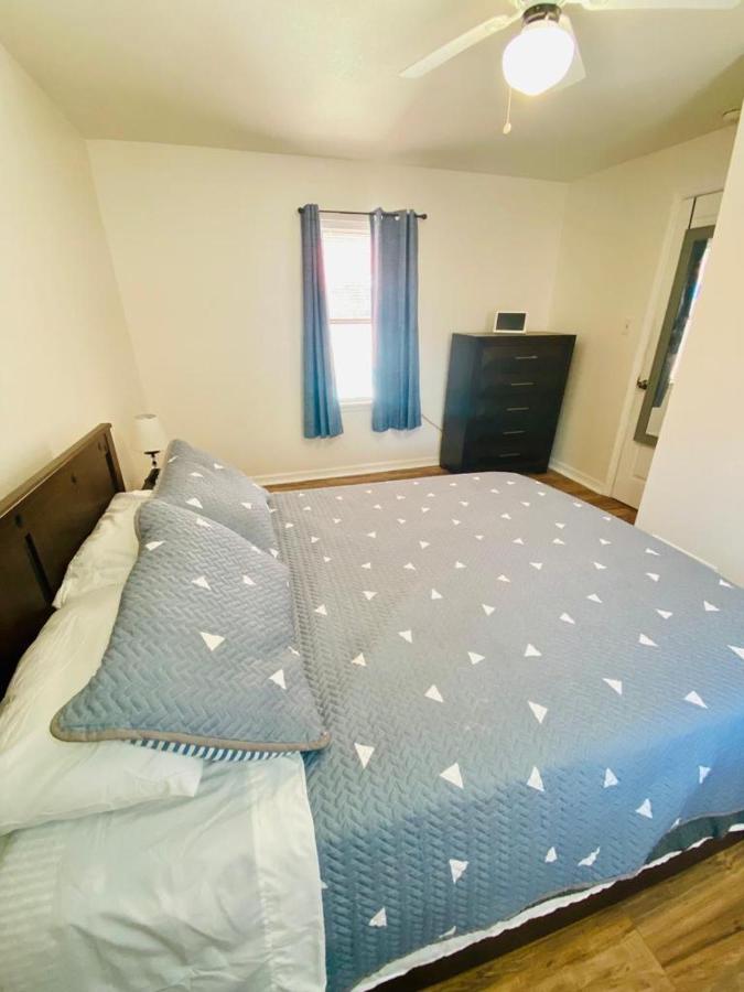 Two Fully Equipped And A 5 Miles From The Apartment