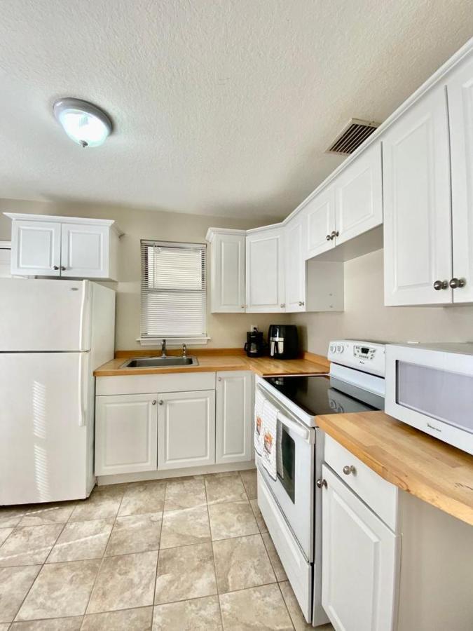 Apartment Two Fully Equipped And A 5 Miles From The