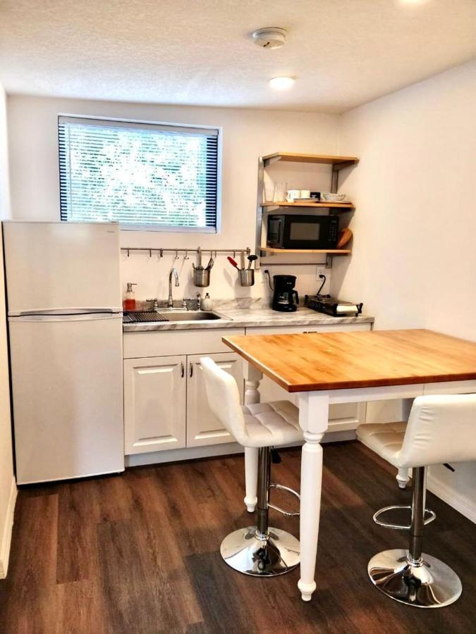 Two Fully Equipped And A 5 Miles From The St. Petersburg