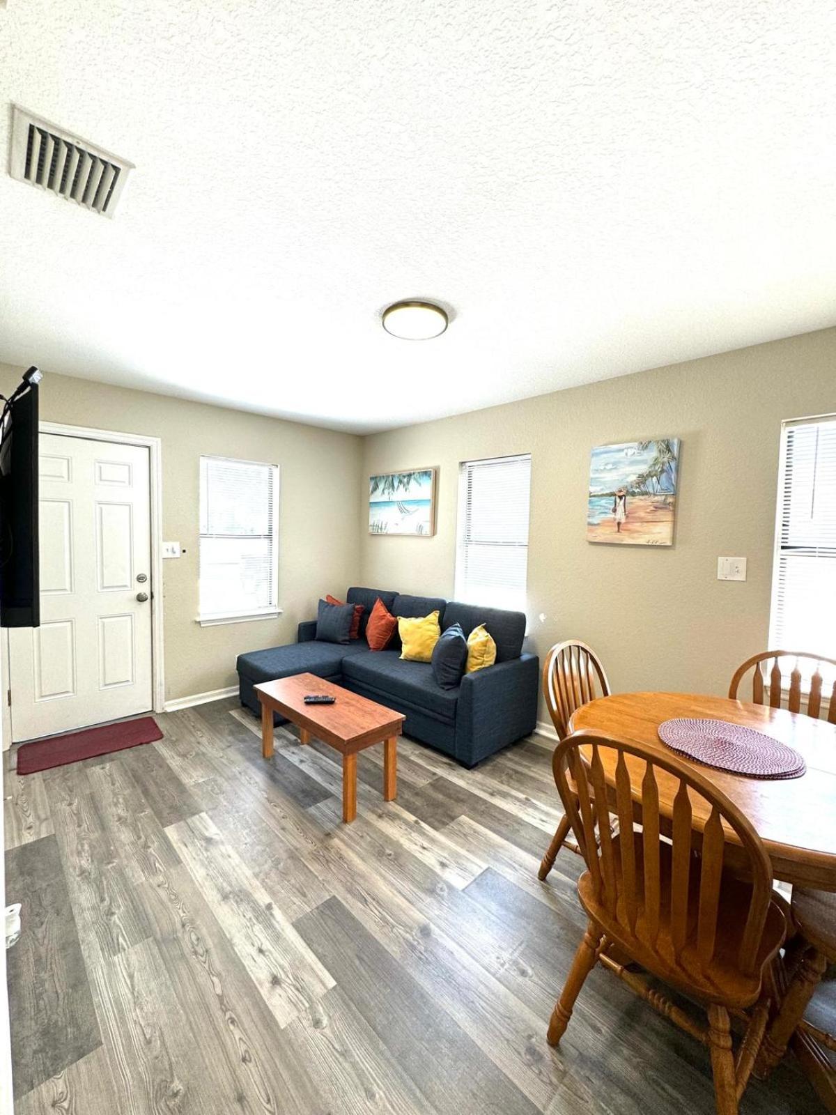 Two Fully Equipped And A 5 Miles From The St. Petersburg